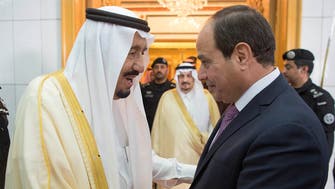 الملك سلمان يتلقى اتصالاً من الرئيس السيسي للاطمئنان على صحته