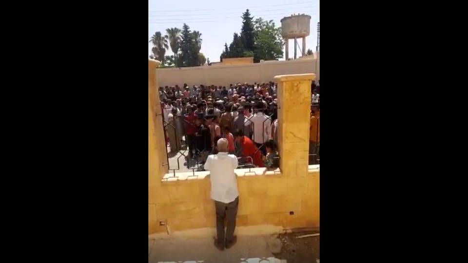 احتجاجات بمناطق خاضعة للسيطرة التركية الخبز يؤلم شمال سوريا
