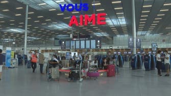 الحياة تعود لمطار أورلي الفرنسي بعد 3 أشهر إغلاق