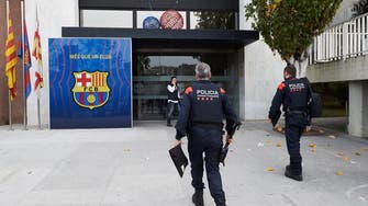الشرطة الإسبانية تقتحم مكاتب نادي برشلونة