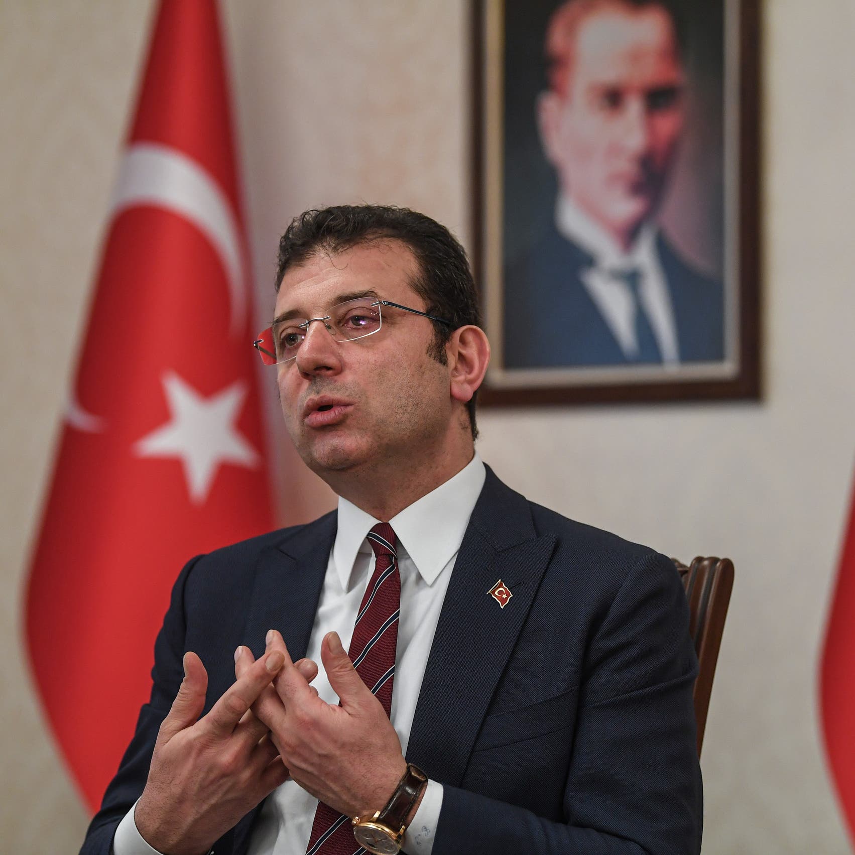 محكمة تركية تقضي بسجن رئيس بلدية اسطنبول.. لوصفه مسؤولين بـ"الأغبياء"