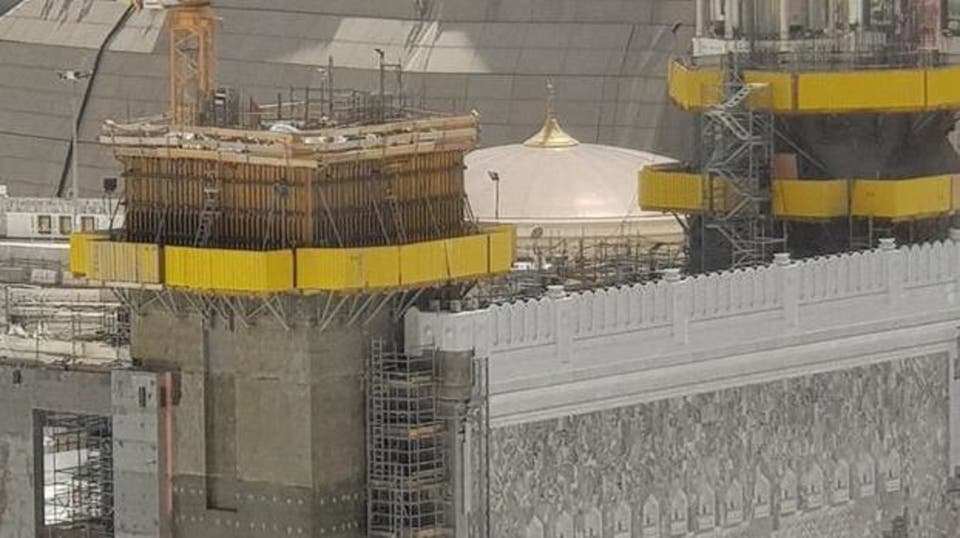 استمرار العمل بأكبر بوابة للحرم المكي الشريف استمرار العمل بأكبر بوابة للحرم المكي الشريف