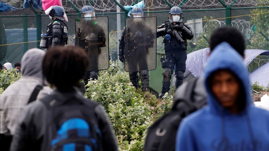 RTRMADP_3_EUROPE-MIGRANTS-CALAIS