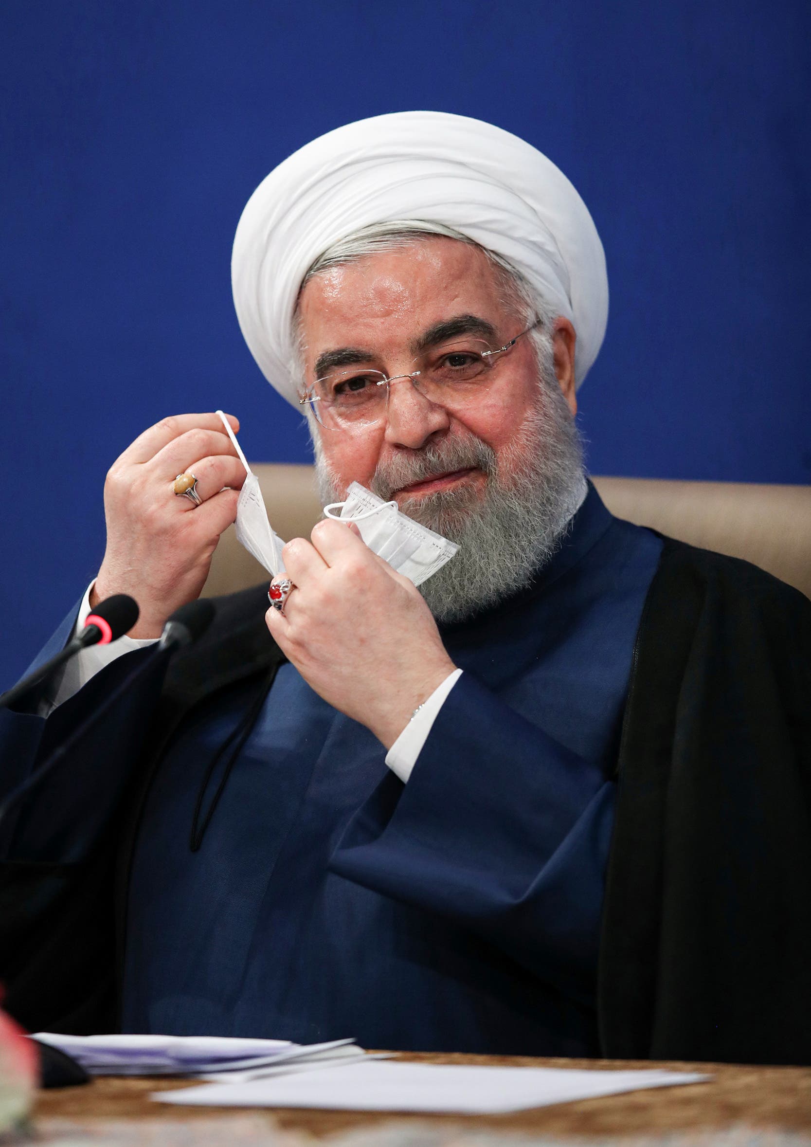 روحاني يعترف: هناك مشاكل في إدارة البلاد لأننا في حالة حرب