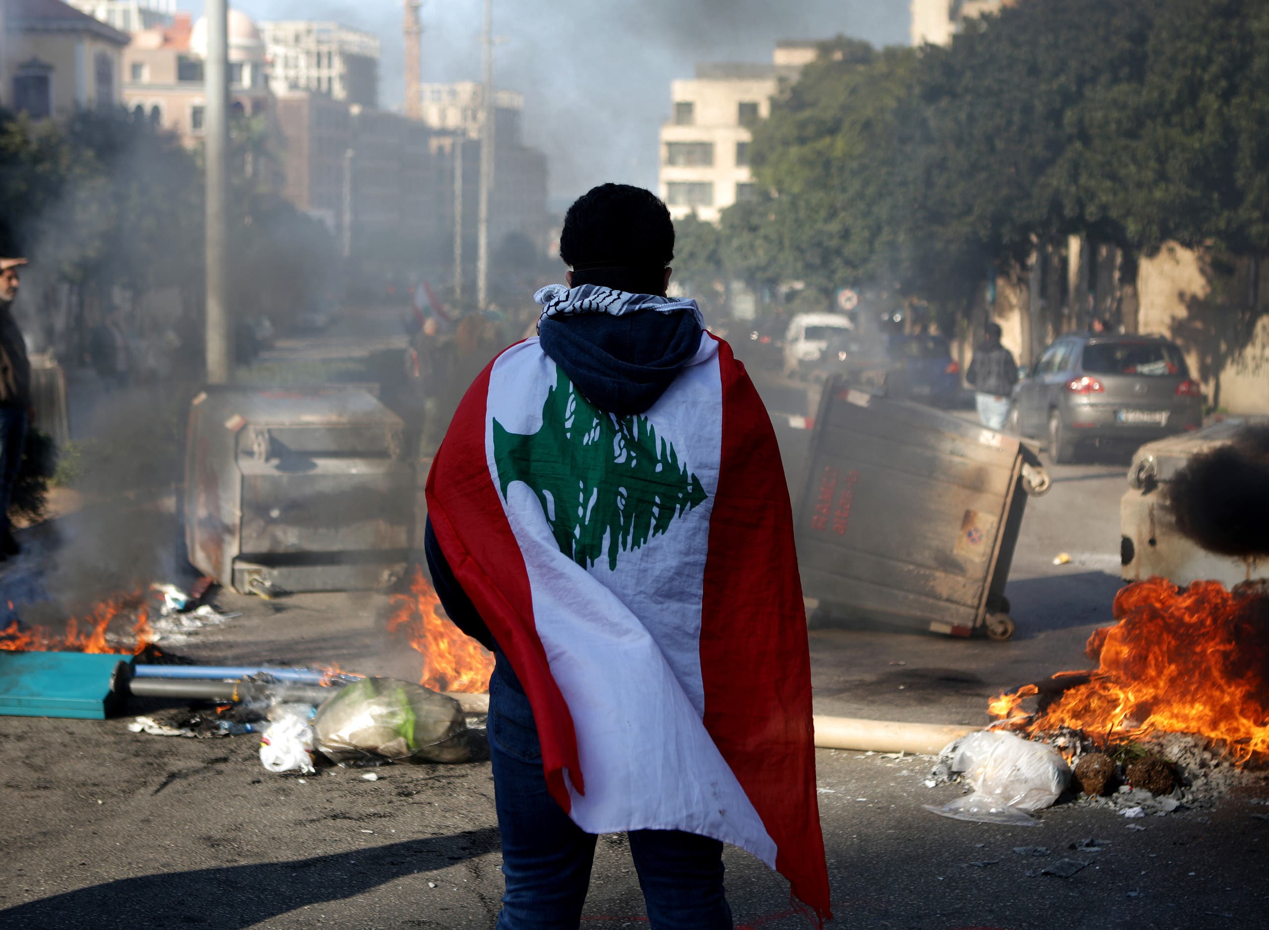 من تظاهرات سابقة ضد الطبقة السياسية في لبنان (أرشيفية- فرانس برس)