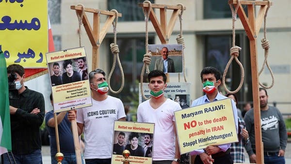 France 'deeply shocked' by death sentences for three Iran protesters | Al Arabiya English
