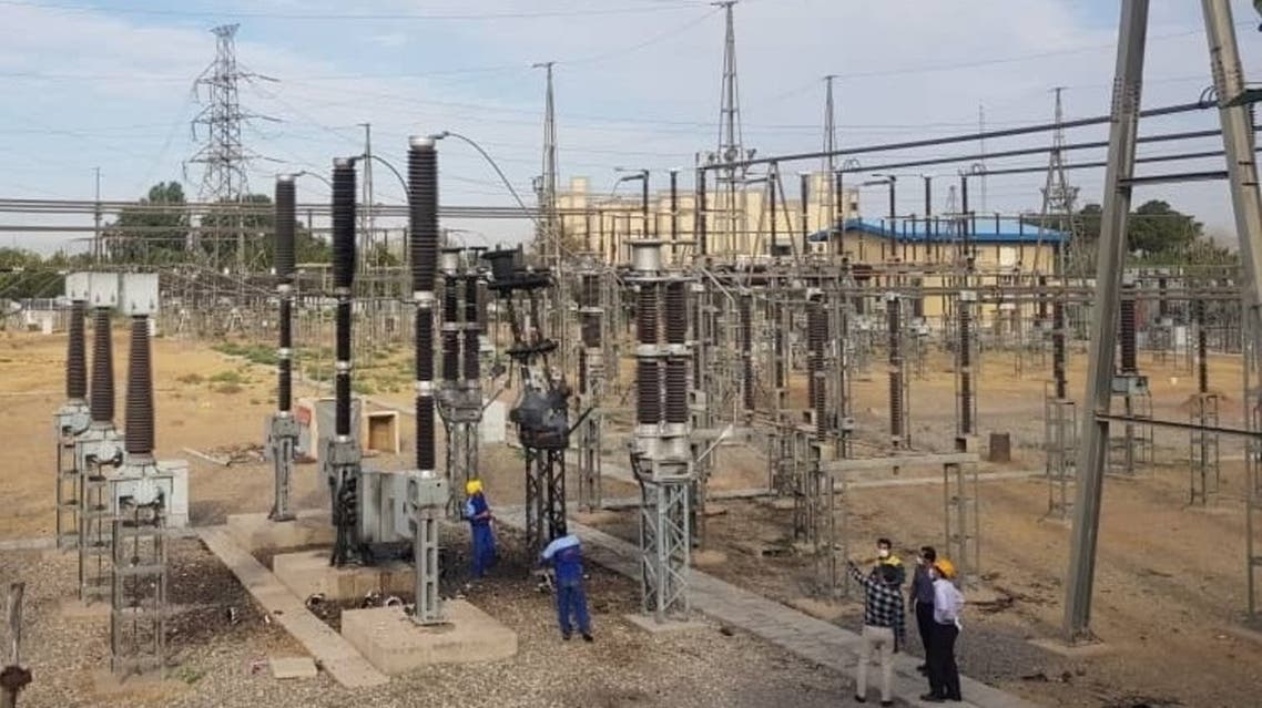 محطة عباس بور لتوليد الطاقة الكهربائية في مدينة أصفهان الإيرانية