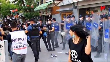 اعتداء على متظاهرين في تركيا