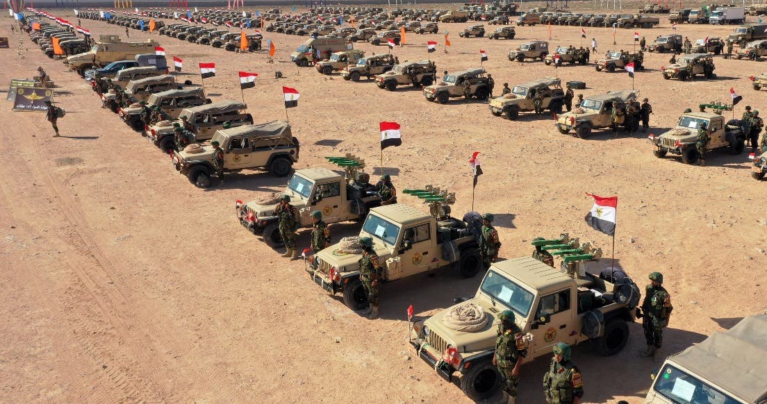 Egypt's army chief of staff inspects forces near border with Libya. (Twitter/@EgyArmySpox)