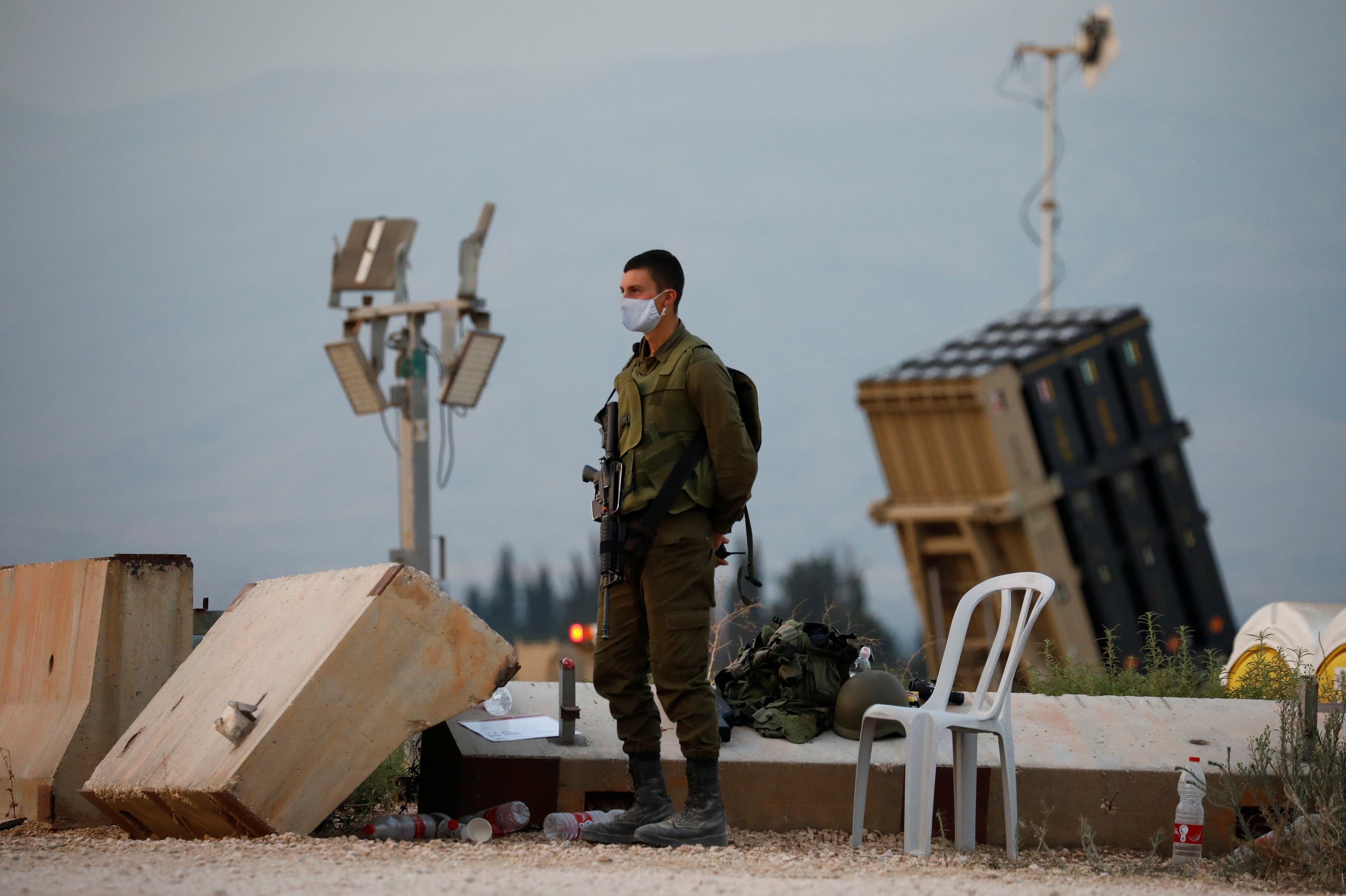 جندي إسرائيلي قرب الحدود اللبنانية الاثنين