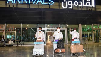 الكويت تمدد قرار تخفيض الركاب القادمين للحد الأدنى