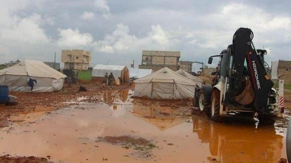 Marib.. More than 9,000 displaced families have been affected by the torrential rains within 10 days