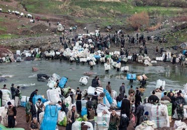 عتالون أكراد في إيران