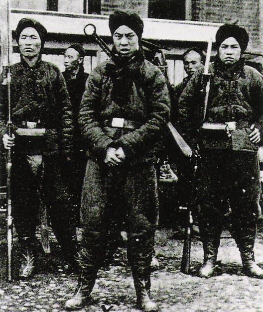 جنود صينيون خلال انتفاضة الملاكمين