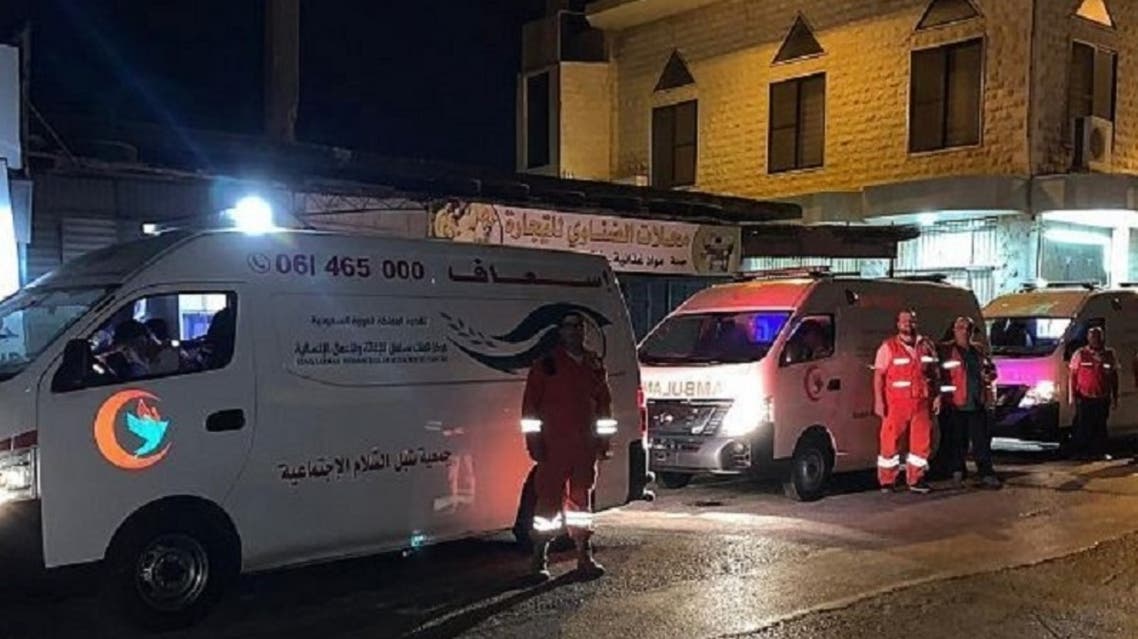 Souboul Al Salam Relief Team, funded by KSrelief, went from north of Lebanon to Beirut to support the Lebanese medical teams and assist in the transportation of the wounded. (Coutesy: SPA)