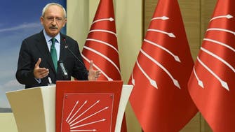 الرقابة على وسائل التواصل بتركيا.. إغلاق حساب لحزب معارض