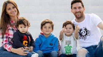 برشلونة يعوّل على "أطفال" ميسي لإقناع والدهم بالبقاء