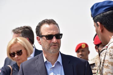 US Assistant Secretary of Near Eastern Affairs David Schenker talks with a Saudi army officer during a visit at military base in Al-kharj in Saudi Arabia, Sept. 5, 2019. (AFP)