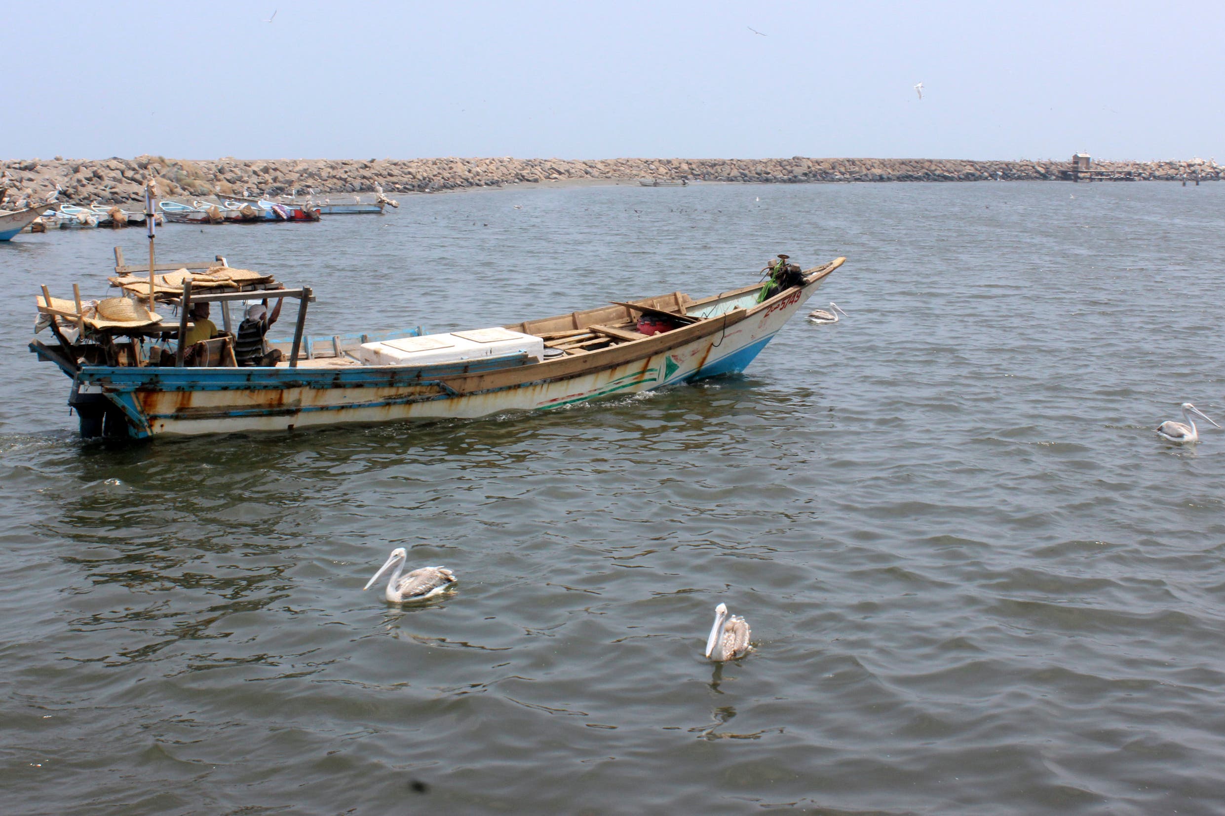 A fishing boat in the Red Sea off Hodeidah (Archives - France Press)