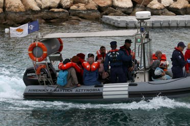 عملية سابقة لخفر السواحل القبرصي لاعتراض قارب مهاجرين سوريين في يناير الماضي