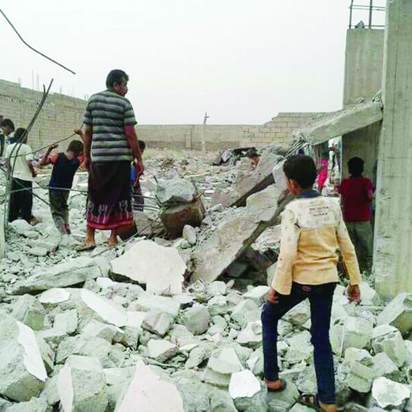 هيئة حقوقية: الحوثي فجر 810 منازل في 17 محافظة يمنية