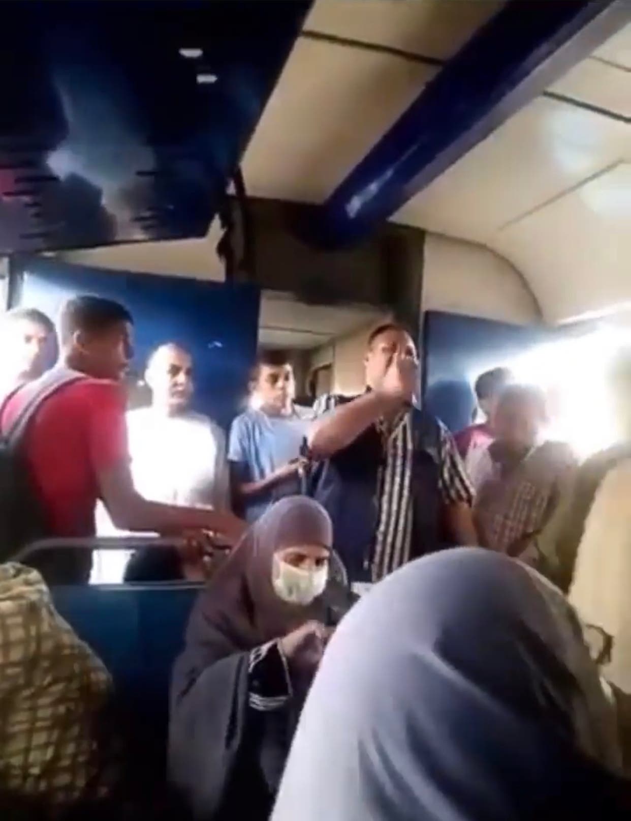 رد فعل الركاب الغاضب على الحادثة