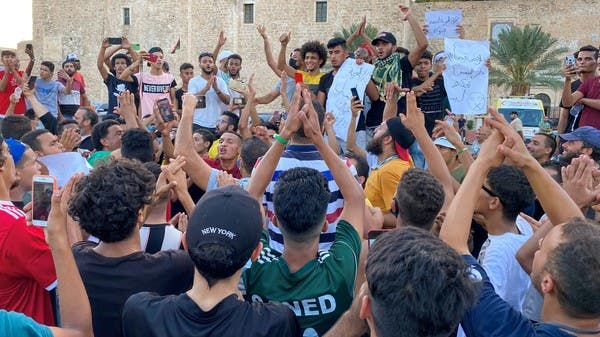 رايتس ووتش: متظاهرون بطرابلس عذبوا على يد ميليشيات بالوفاق