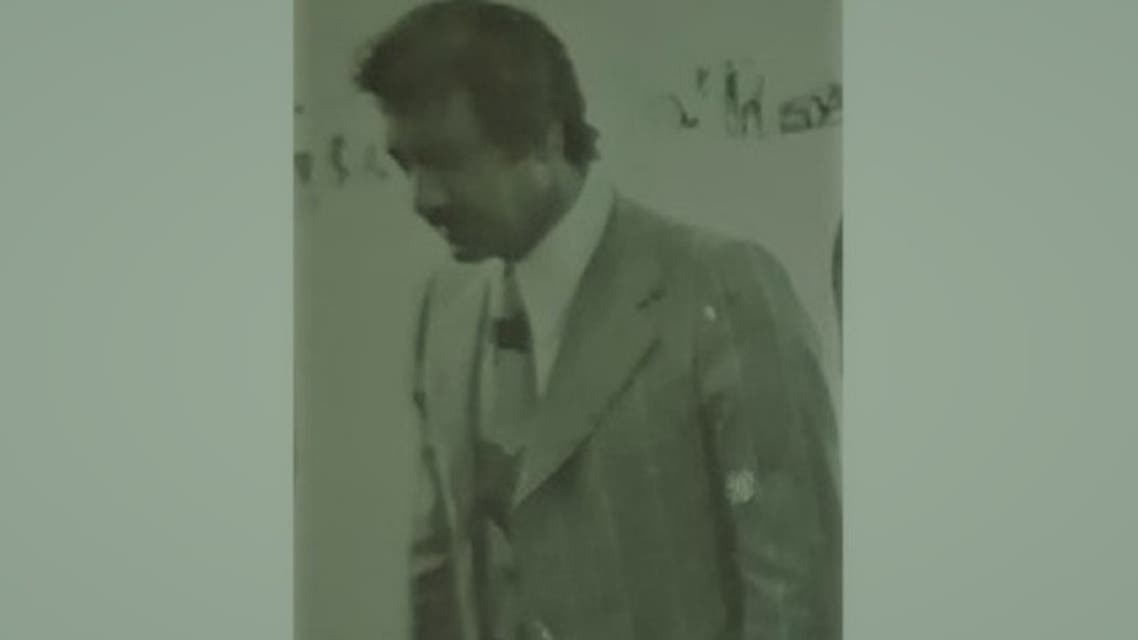 محمد مخلوف في صورة يعود تاريخها إلى سبعينيات القرن الماضي