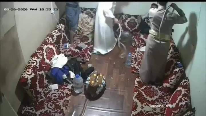 من فيديو تعذيب الشاب الاغبري حتى الموت