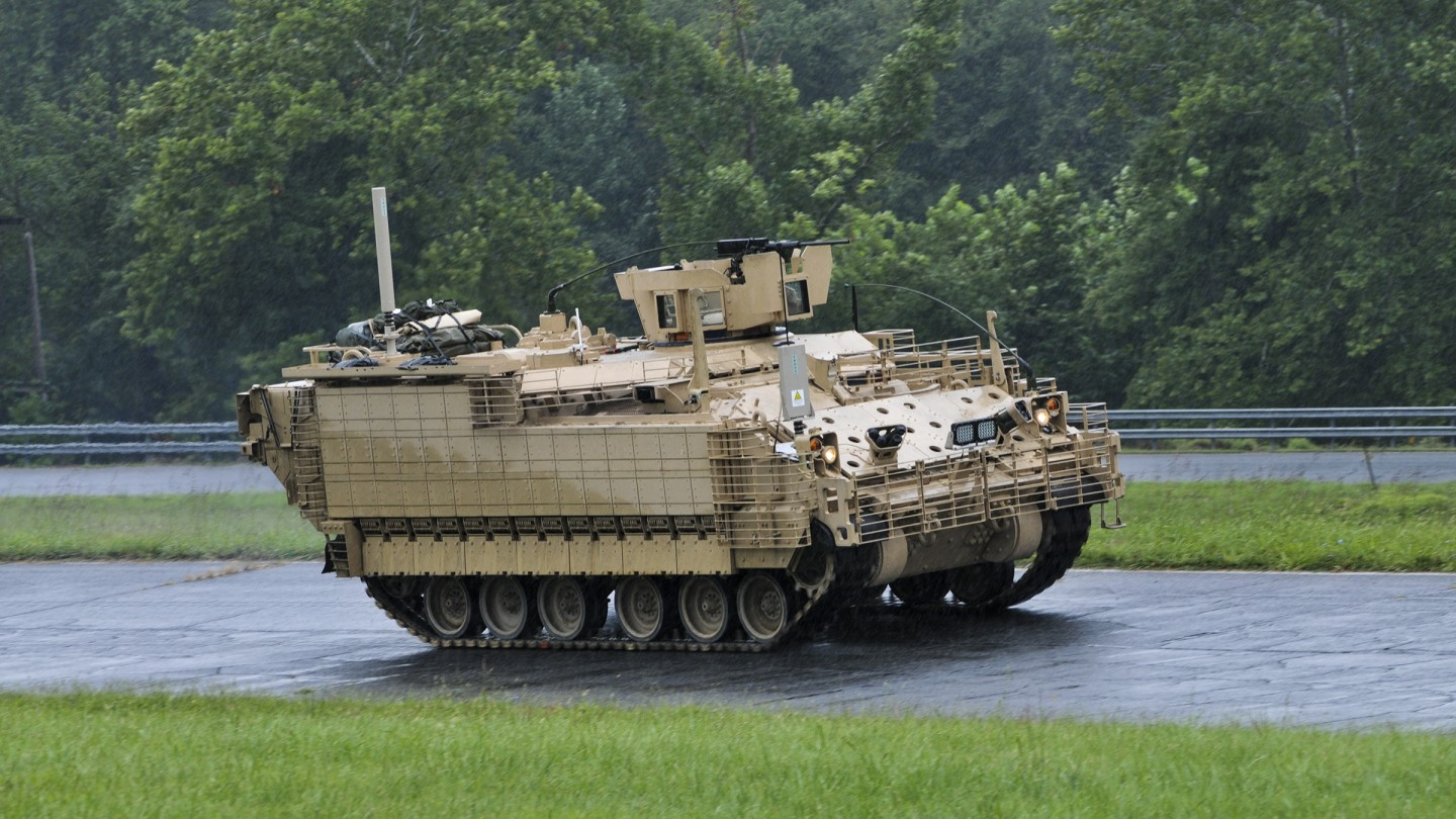 المركبة المصفحة AMPV