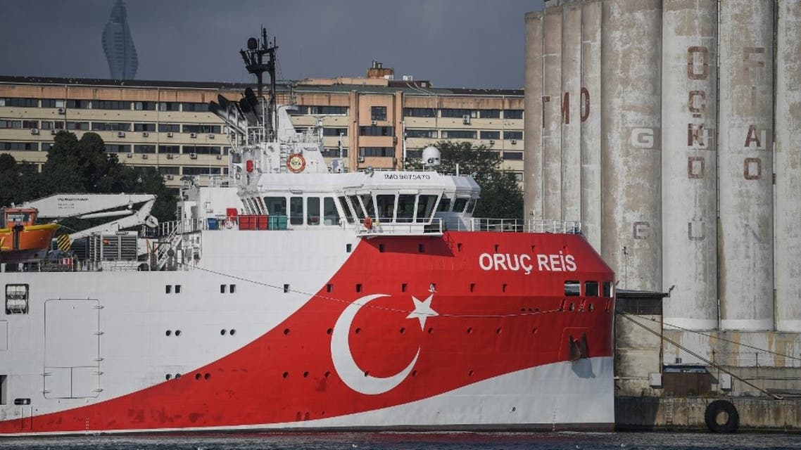  سفينة التنقيب أوروك ريس التركية إلى ميناء أنطاليا جنوب تركيا