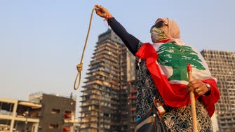 لبنان.. "ارتياب" سياسيين يعلق التحقيق بانفجار مرفأ بيروت