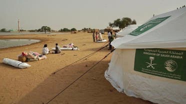 KSrelief donates 400 tents and shelter aid packages to help support those affected by the deadly floods in Sudan. (Twitter)