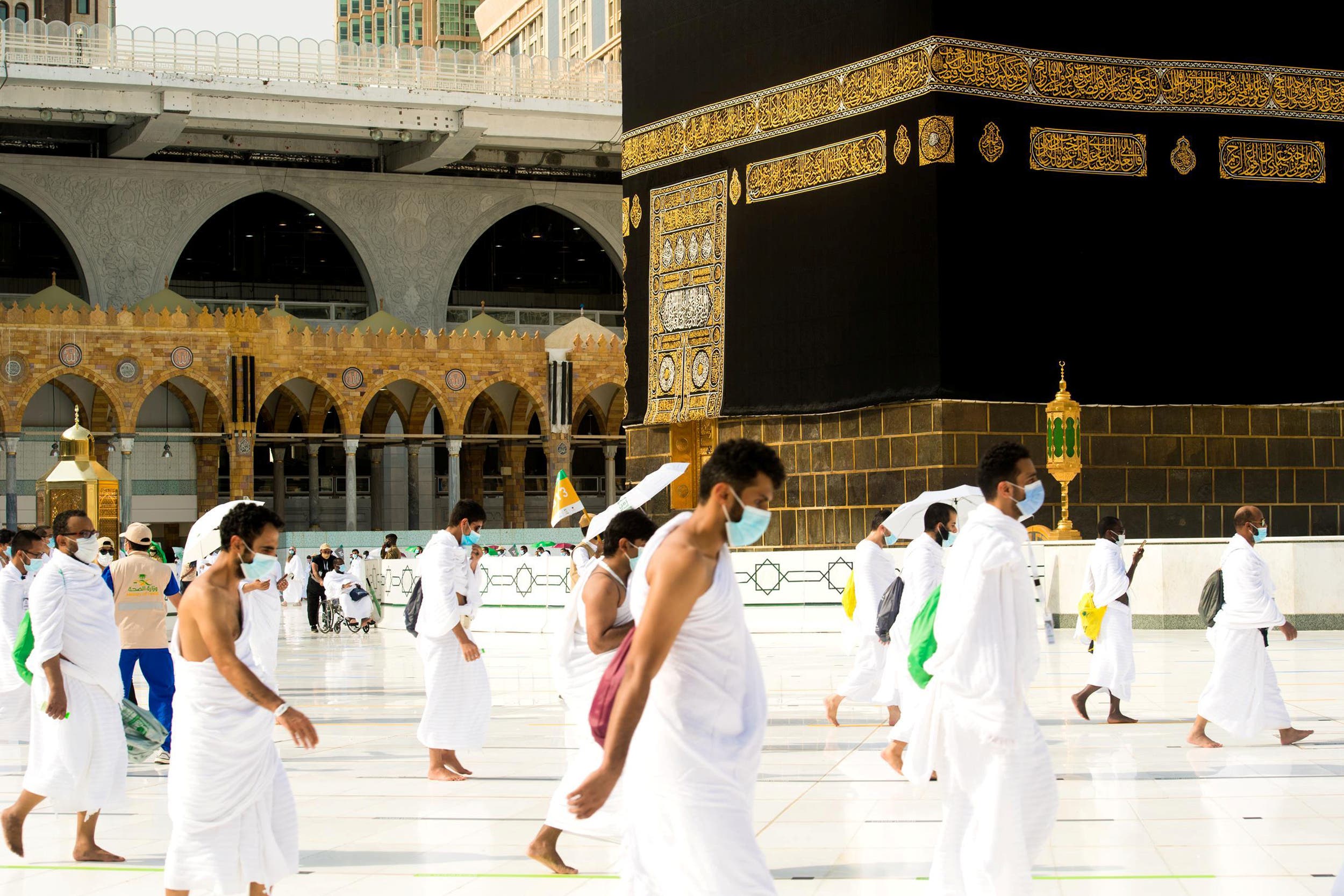 Часы в саудовской аравии. Хадж Кааба. Саудовская Аравия Мекка Кааба. Саудовская Аравия паломничество Мекка. Мечеть Аль-харам Мекка.