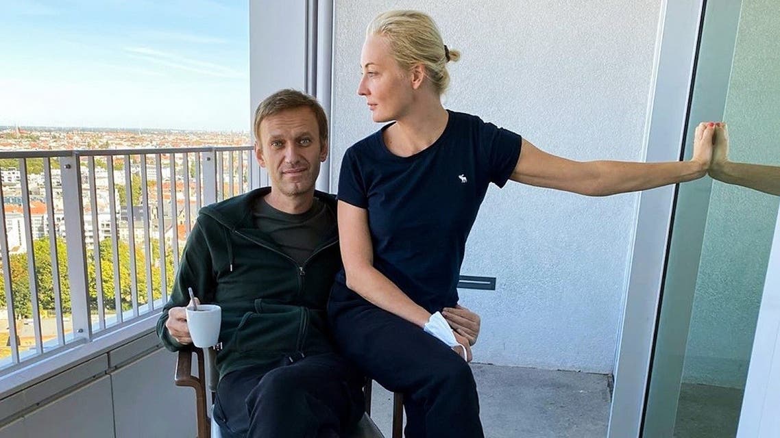 This handout picture posted on September 21, 2020 on the Instagram account of @navalny shows Russian opposition leader Alexei Navalny and his wife Yulia Navalnaya in Berlin’s Charite hospital. (Instagram account @navalny/AFP)