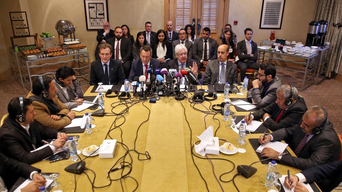 مسؤول يمني يكشف سبب تأجيل جولة مفاوضات الأسرى