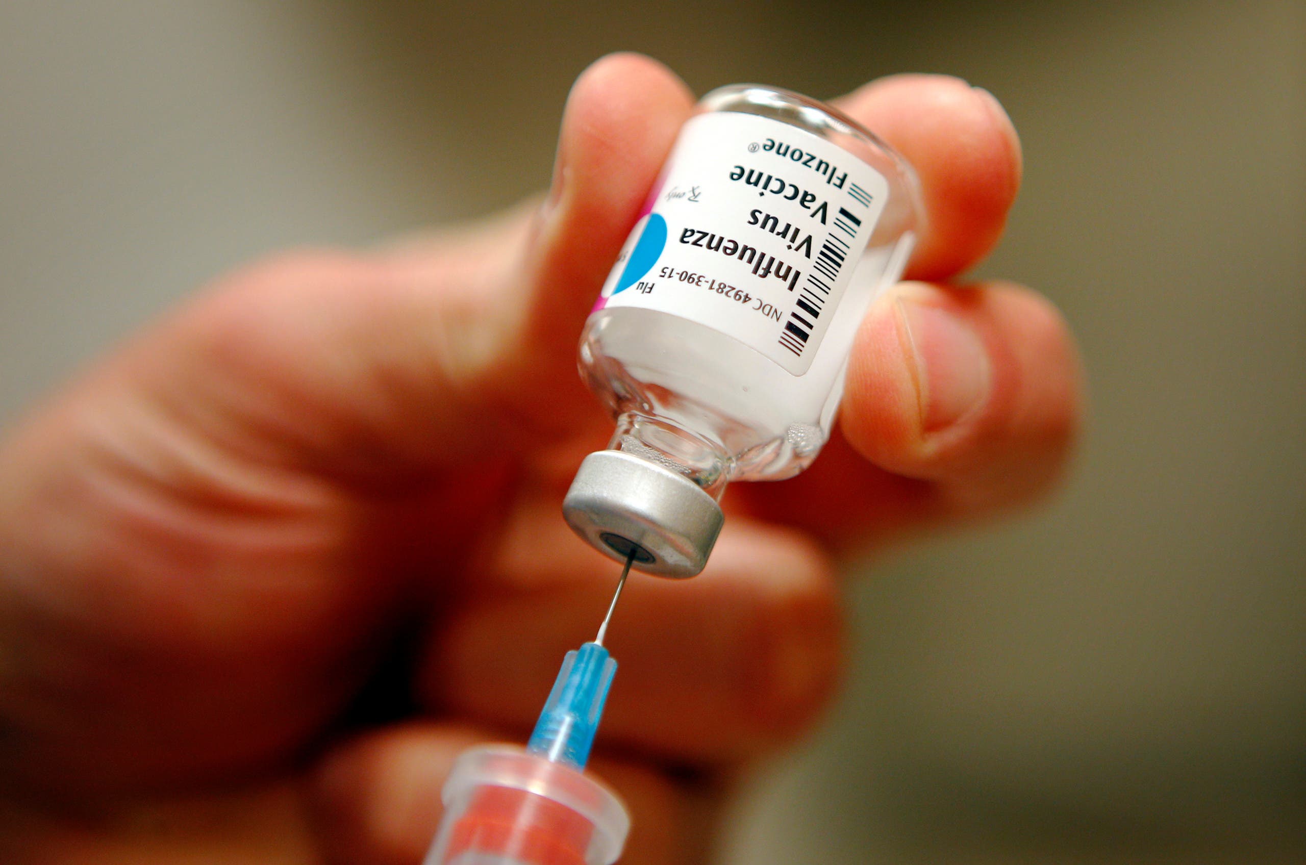 A nurse prepares an injection of the influenza vaccine at Massachusetts General Hospital in Boston, Massachusetts. (File photo: Reuters)