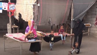 شاهد مأساة عائلة يمنية قتل الحوثيون 3 من رجالها