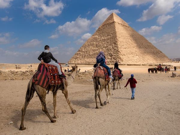 تأشيرة سياحية إلى مصر مدتها 5 سنوات متعددة السفرات بـ700 دولار