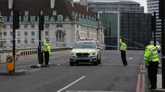 الشرطة تعيد فتح طرق وسط لندن بعد إغلاقها للاشتباه بطرد
