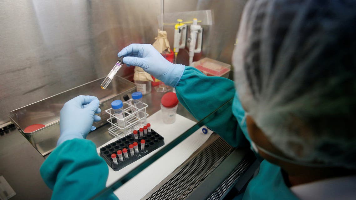 A health technician analyses blood samples for tuberculosis testing in a high-tech tuberculosis lab in Carabayllo in Lima, Peru May 19, 2016. REUTERS/Mariana Bazo SEARCH TB HOPE FOR THIS STORY. SEARCH THE WIDER IMAGE FOR ALL STORIES.