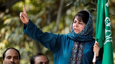  Mehbooba Mufti, president of People's Democratic Party (PDP), Kashmir's main opposition party, speaks after police stopped her protest march in Srinagar. (File photo: Reuters)