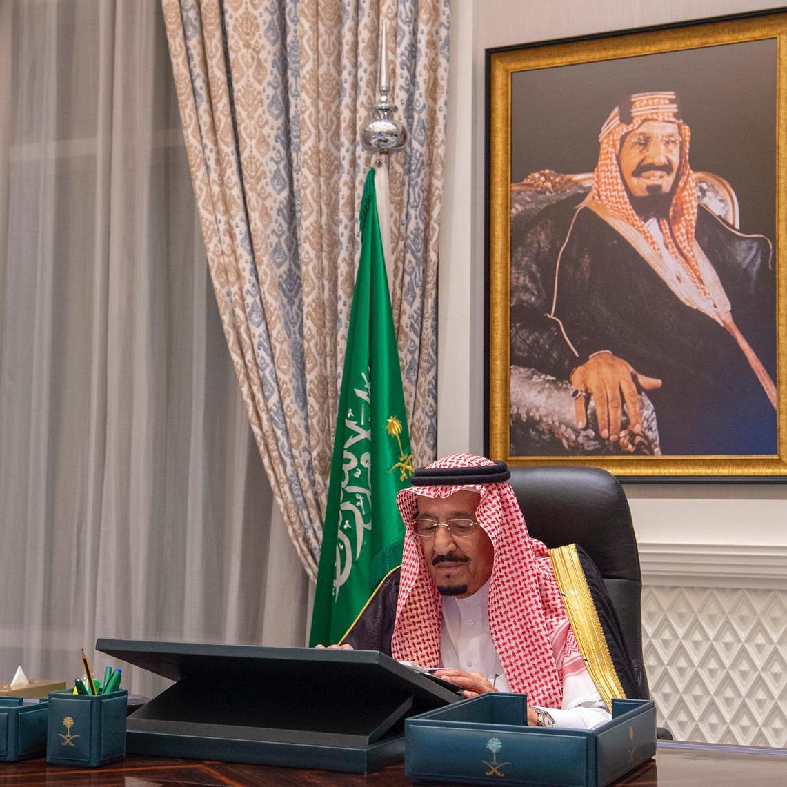 الملك سلمان يكلف أمين مجلس التعاون الخليجي بنقل الدعوات لحضور القمة المقبلة