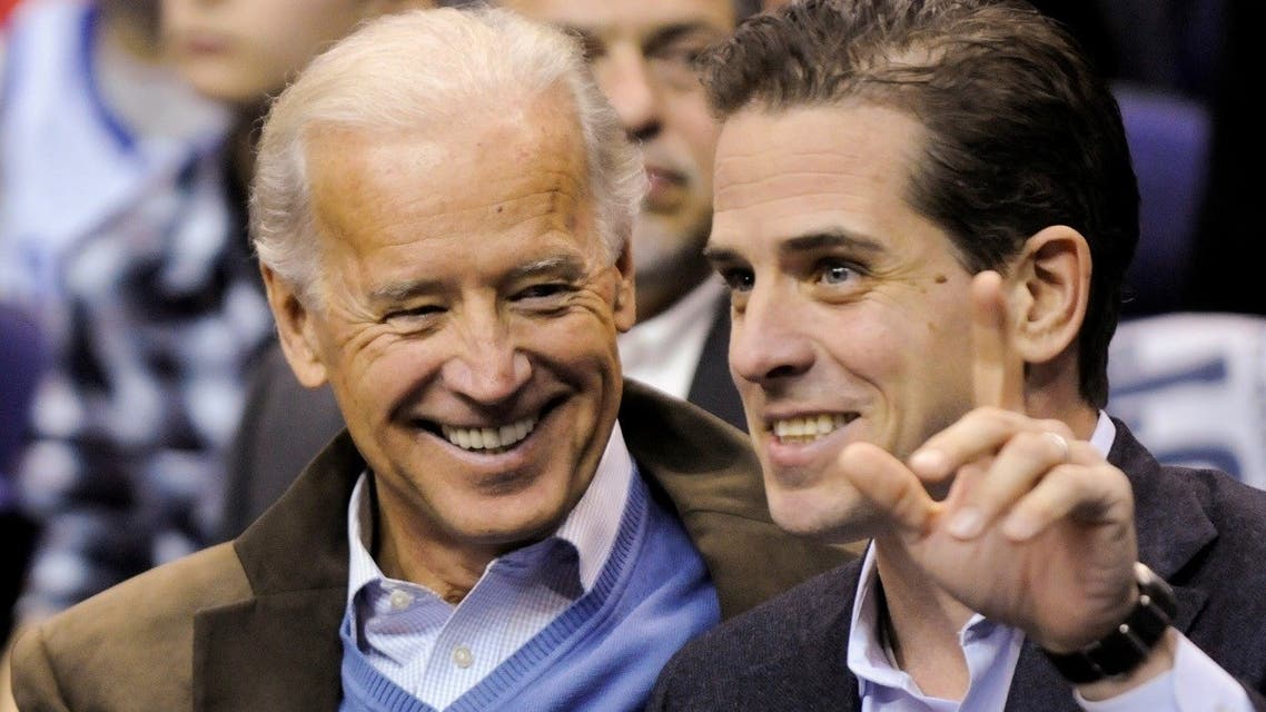 US VP Joe Biden and his son Hunter Biden at an NCAA basketball game Washington, DC, Jan. 30, 2010. (Reuters)