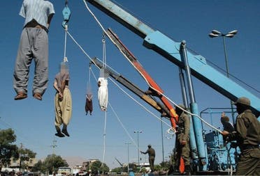 عکس آرشیوی از اعدامهای علنی در ایران
