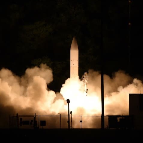 صاروخ أميركي يصيب الهدف بدرجة دقة تصل لـ15 سم