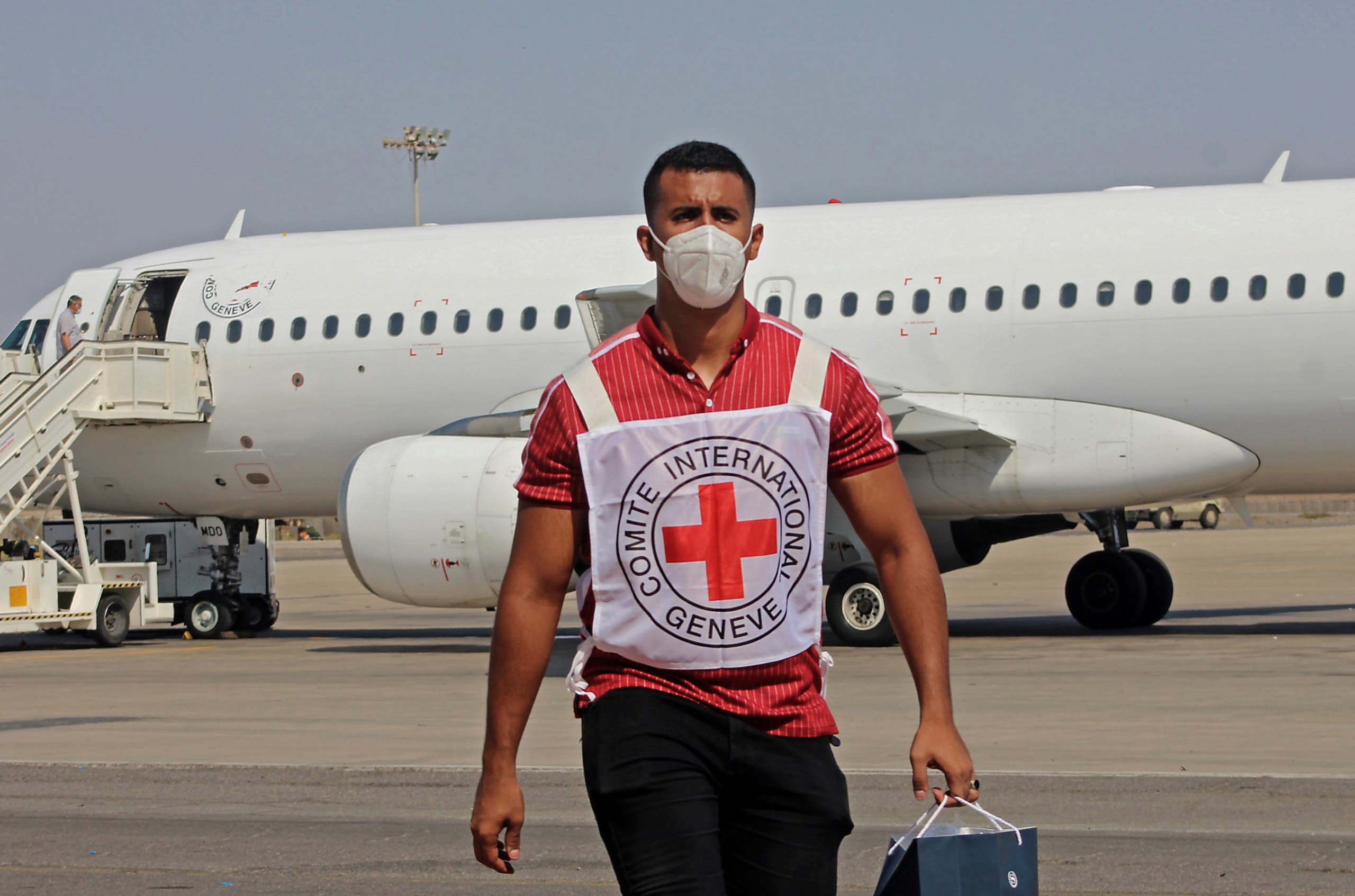 من مطار عدن (16 أكتوبر 2020- فرانس برس)