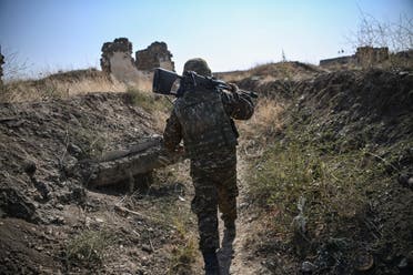 جندي أرميني في جبهات القتال