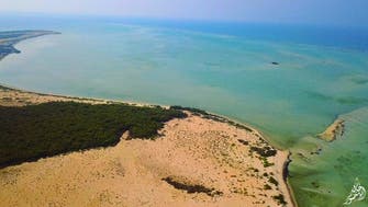 بالصور.. سعودي يوثّق جمال جزيرة حصر في البحر الأحمر