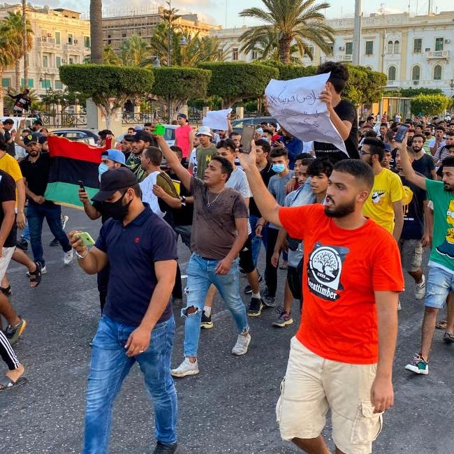 شبكات فساد بالوفاق الليبية.. أوامر بسجن مسؤولين بارزين